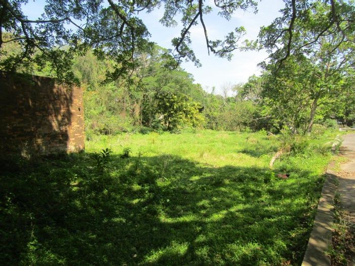 Vacant Land Commercial for Sale in Amanzimtoti, 12765sqm, ideal for convention center.