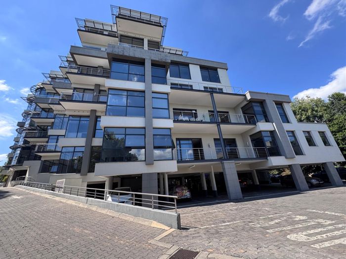 Prime office space to rent in Sandhurst with 24-hour security and parking.