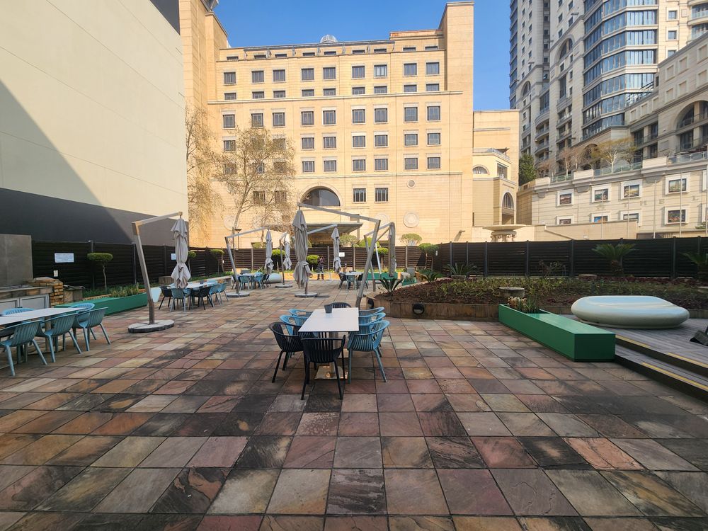 Citi Bank - Sandown - Sandton - Outdoor Seating