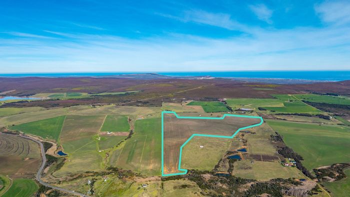 51-hectare farm in Baardskeerdersbos Central, for sale with water access and development potential.