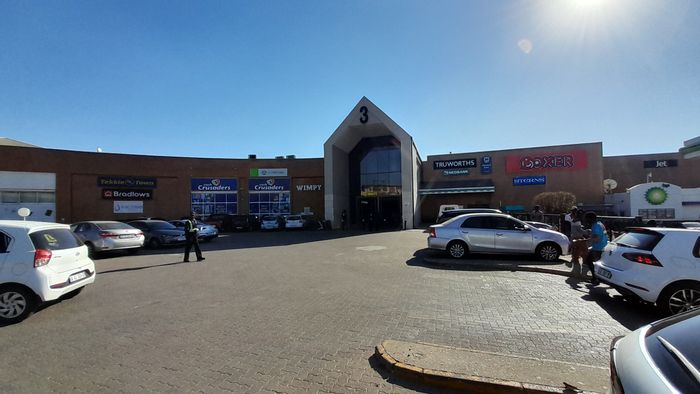 Retail unit to rent in Halfway House Estates, near The Boulders Centre.