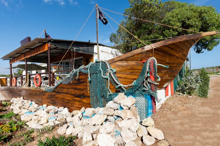 For Sale: Restaurant in Paternoster Central with liquor license, sea views, and seating for 100.