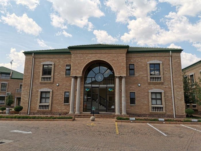 To Rent: 125m² Office in Highveld Technopark with flexible layout options.