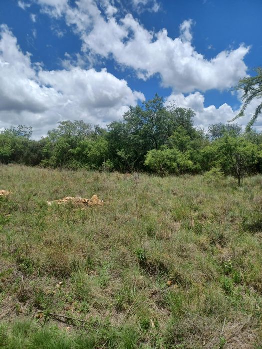 Vacant Land Commercial in Rayton Central For Sale: 6.8 hectares, borehole included.