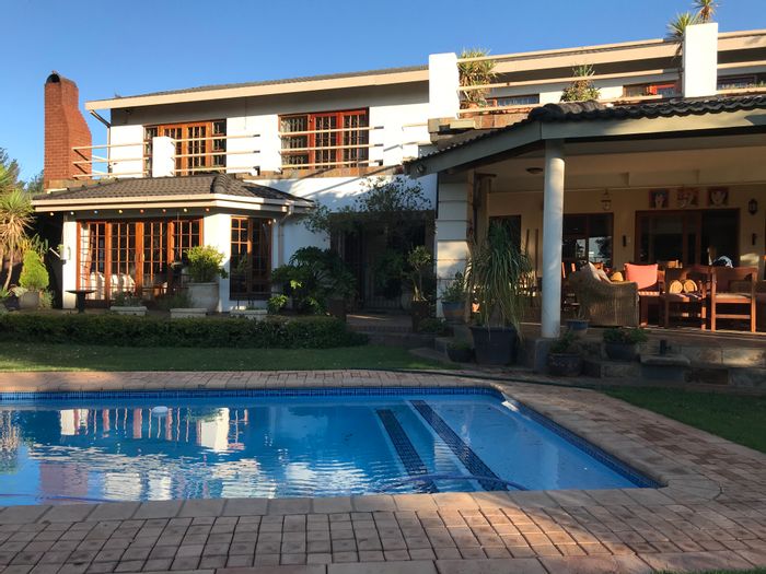 For Sale: Small Holding in Seekoeiwater AH with pool, tennis court, and rental townhouses.