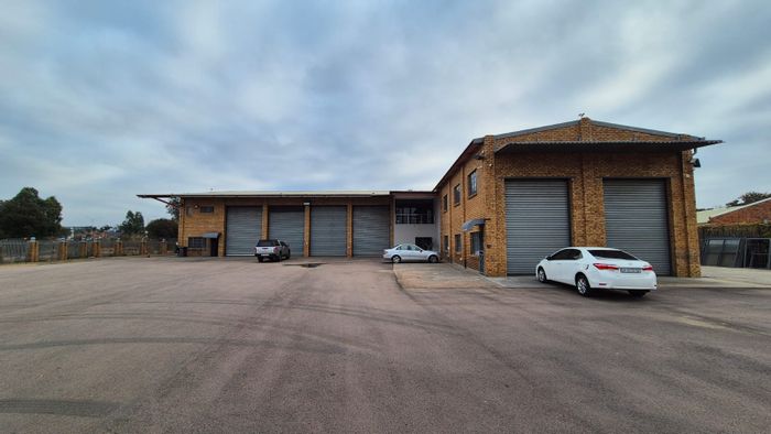 For Sale: 1,300m² Industrial Facility in Silvertondale with Offices and Warehouse Access.