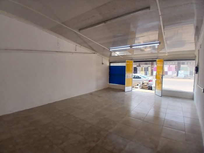 Retail space to rent in Lower Bo-Dorp, high foot traffic, convenient parking.