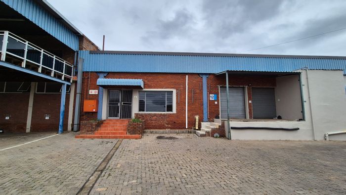 Industrial mini warehouse in Silverton, to rent with offices and secure access.