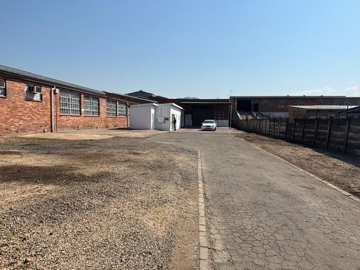 493sqm Workshop with 745sqm Land To Rent in Pietermaritzburg Central, R56,000/month.