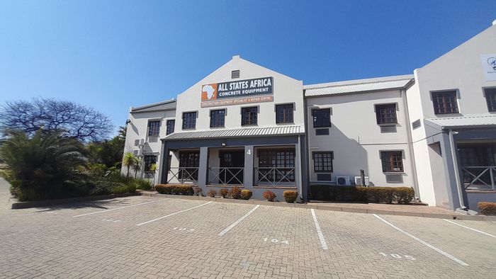 Industrial unit in Halfway House to rent, 380m² with office and warehouse space.