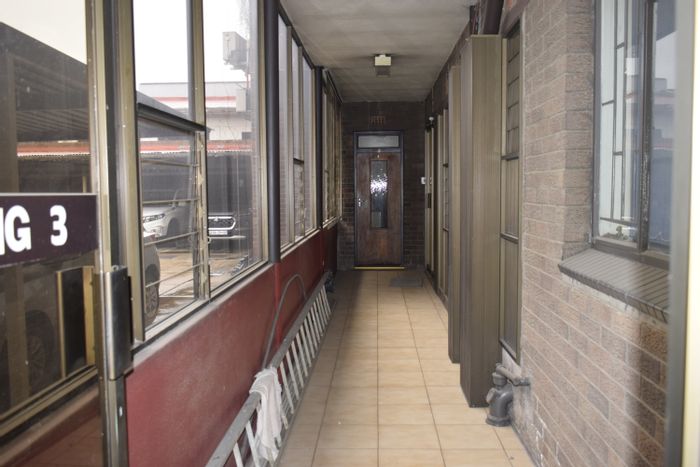 For Sale: Versatile Office in Boksburg Central with Reception, Parking, and Storage.