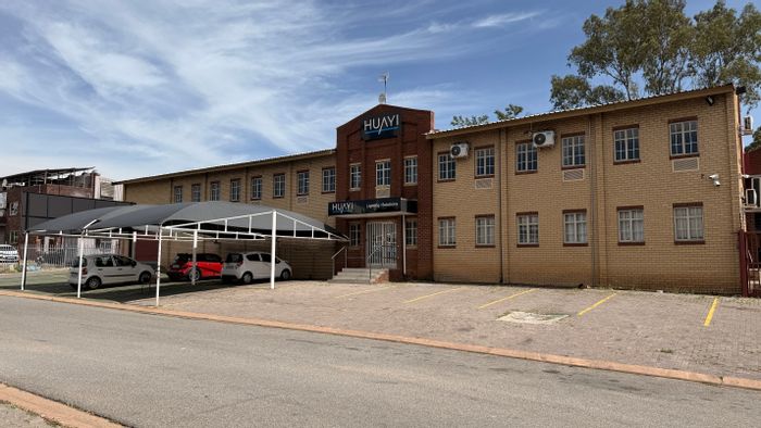 Industrial space to rent in Eastgate with flexible units and excellent transport access.