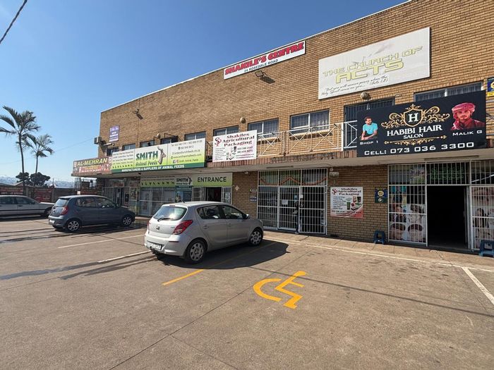 Retail Space To Rent in Mountain Rise: 113sqm, prepaid electricity, immediate availability.