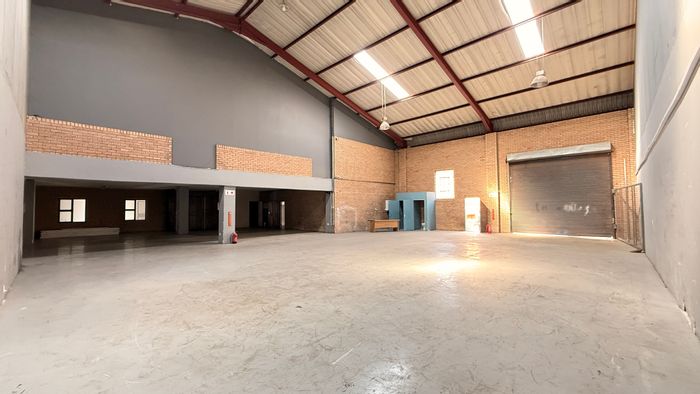 Industrial space to rent in Sunderland Ridge with yard access and security features.