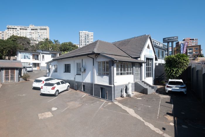 For Sale: Office in Musgrave, fully tenanted, prime location, great visibility.
