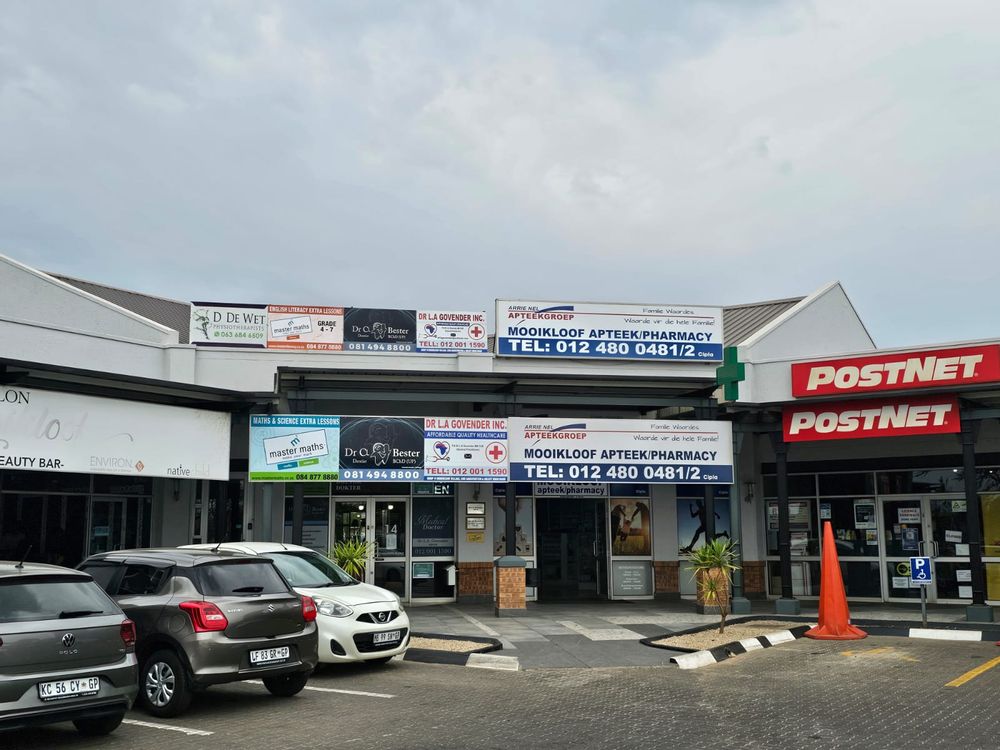 Outside of shopping centre view 2