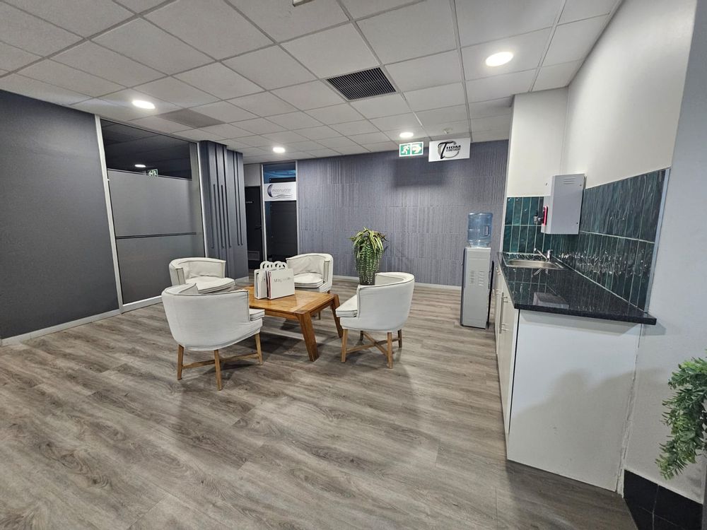 Breakout Area – informal space for staff to relax, have coffee, or brainstorm.