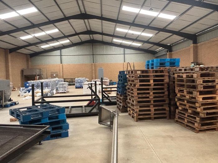 800sqm Industrial Factory to Rent in Mkondeni, R44,000/month, immediate availability.