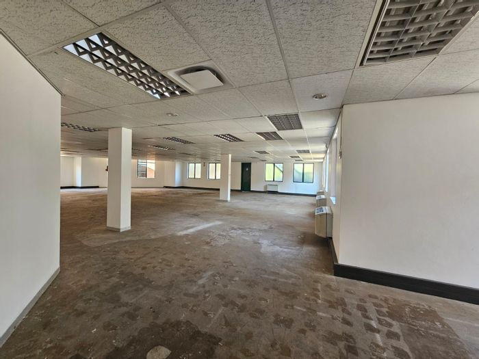 To Rent: 415m² Office Space in Menlyn with Flexible Layout and 24/7 Security.