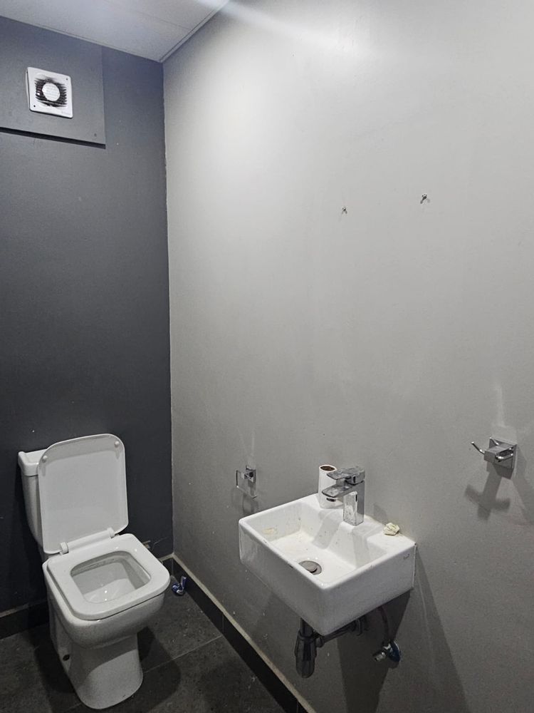 Private toilet