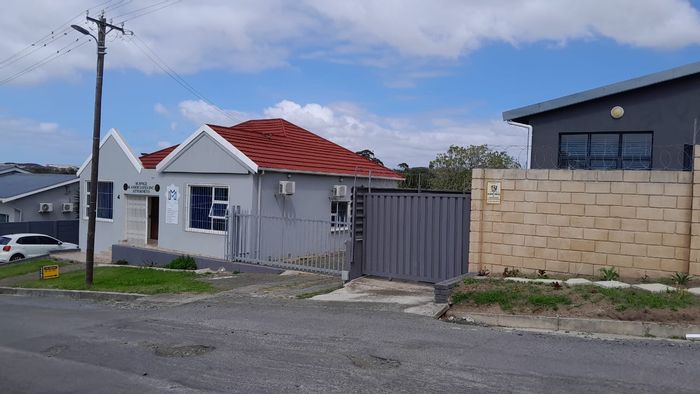 Berea Office For Sale: 4 Offices, Boardroom, Kitchen, Parking, and Residential Flat.