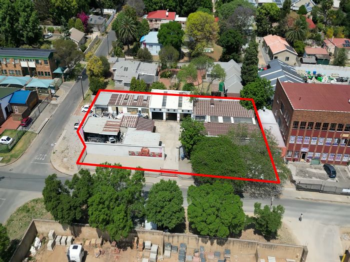 Industrial property for sale in Fontainebleau with workshops, offices, and rental income.