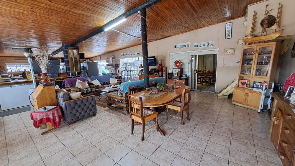 Open-plan lounge dining room