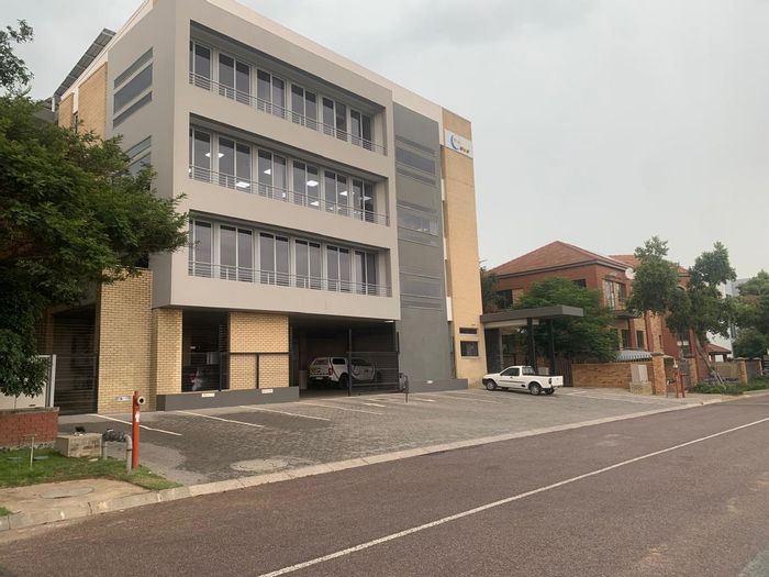 Premium office space in Midridge Park To Rent, features ample parking and advanced security.