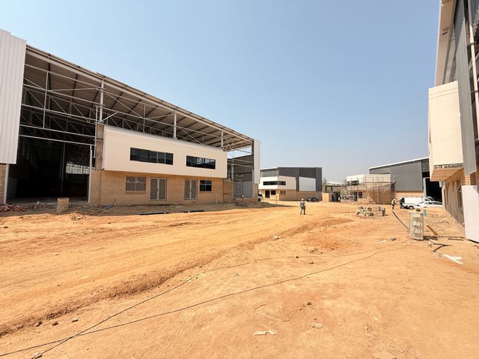 408 m² industrial warehouse to rent in Samrand Business Park with secure access.