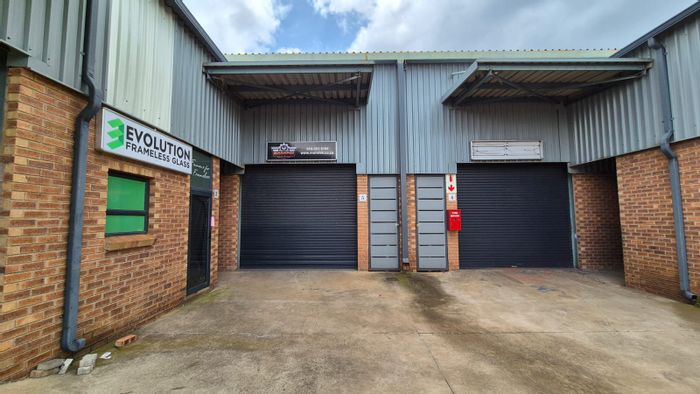 Industrial unit to rent in N4 Gateway Industrial Park with 24-hour security.