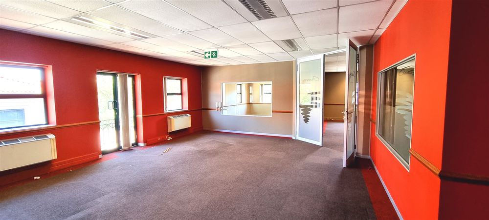 Pinewood Office Park-Woodmead-Building 4(8)