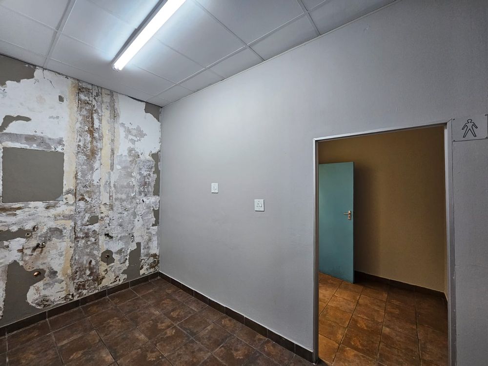 Entrance to Mens Toilet in back office