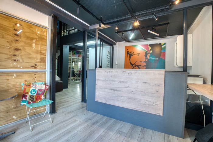 Retail space to rent in Ballito Commercial District with dual entrances and 8 workspaces.