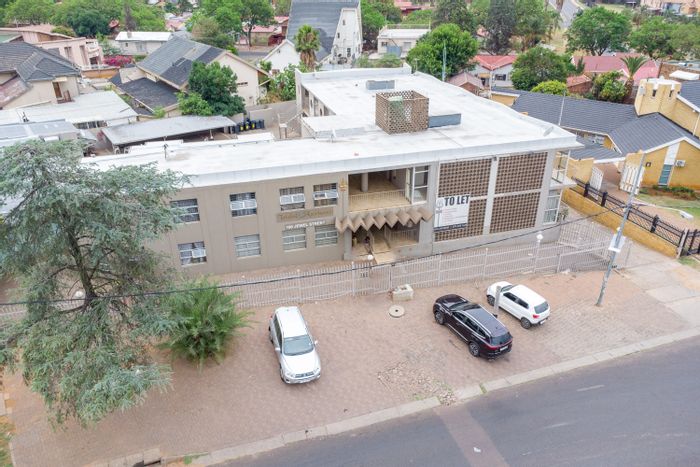 Laudium Apartment For Sale: 16 units, ample parking, prime investment opportunity.