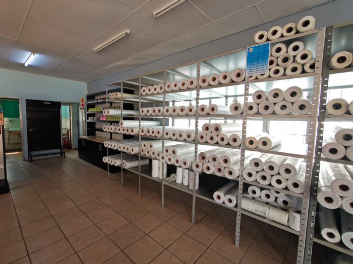 Retail space to rent in Pretoria North, ideal for visibility and customization.