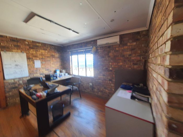 Vaalpark Business For Sale: Workshops, kitchen, boardroom, entertainment area, and tenants.