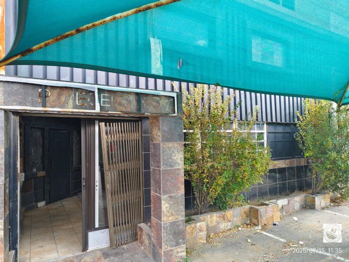 Commercial workshop for rent in Sasolburg Industrial Zone 2 with offices and spray booths.