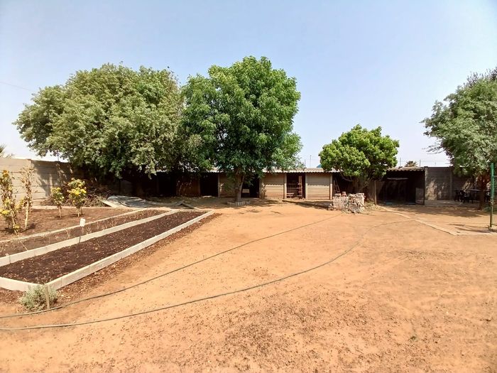 Corner Vacant Land Commercial in Vaalpark, 919 m², For Sale, ideal for business.