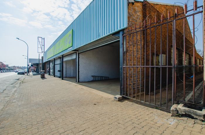 Prime Business Space in Brakpan Central, Ideal for Vehicle Services, To Rent.