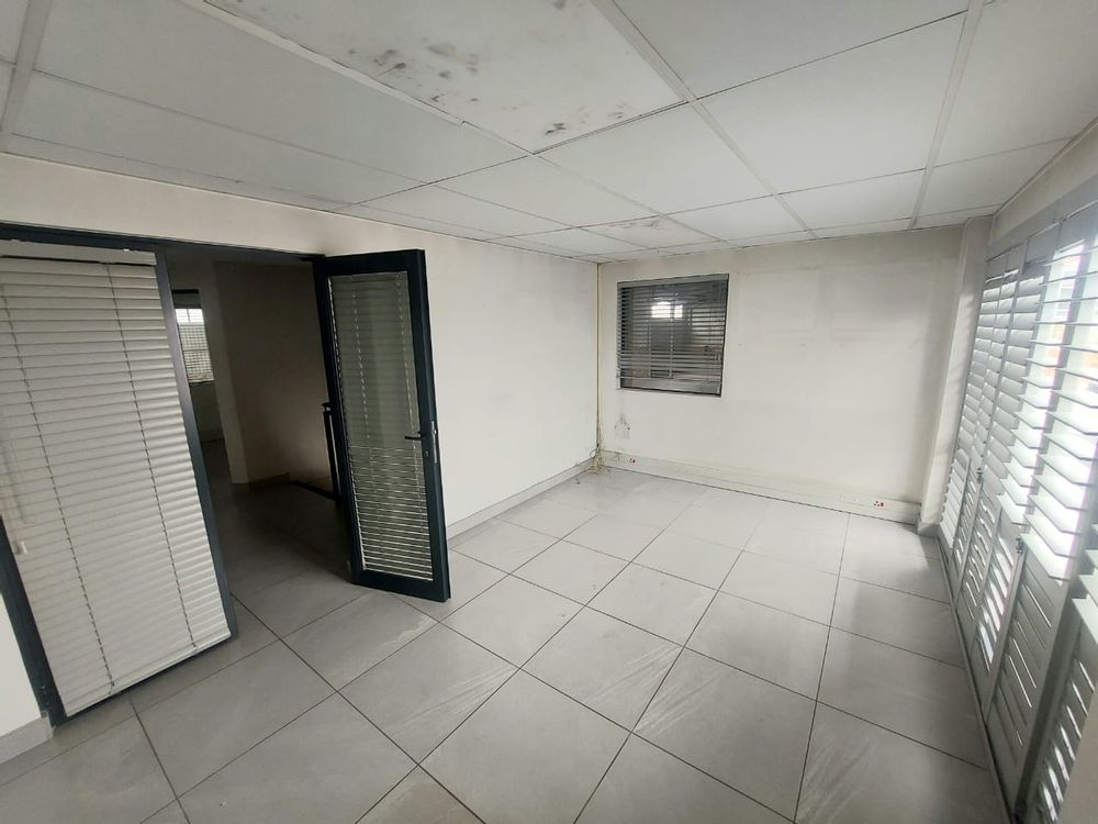 Open Plan or Boardroom