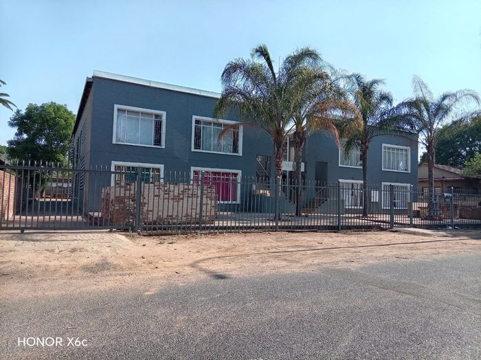 Aventura Warmbaths Apartment For Sale: Nine units, prepaid meters, parking, near SPAR.