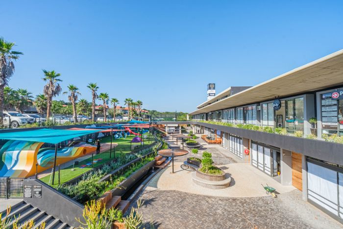 To Rent: Restaurant in Port Zimbali, 154.64 m², vibrant lifestyle hub.