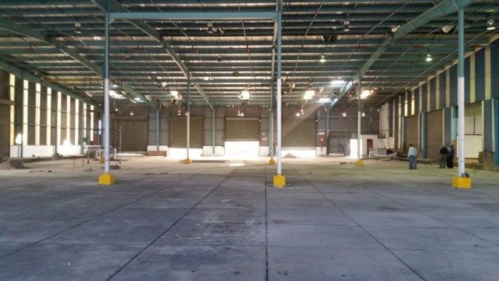 Prospecton Industrial: To Rent - Combined warehouses, 7601m², 5575m², or 2026m² available.