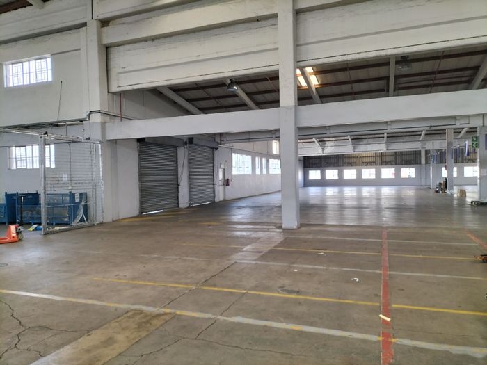 Industrial warehouses for rent in New Germany, 2000m² to 8000m² available.