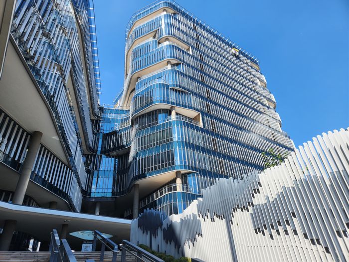 To Rent: Office in Sandton Central, near Gautrain, with coffee shop and green rating.