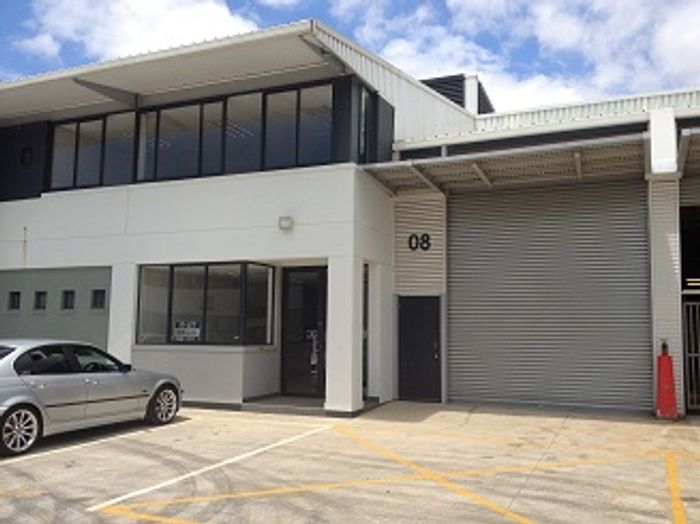 Industrial space to rent in New Town Centre with parking, 3-phase power, and security.