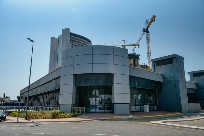 Commercial Space To Rent in Umhlanga Central: 1,763 m² with mall integration.