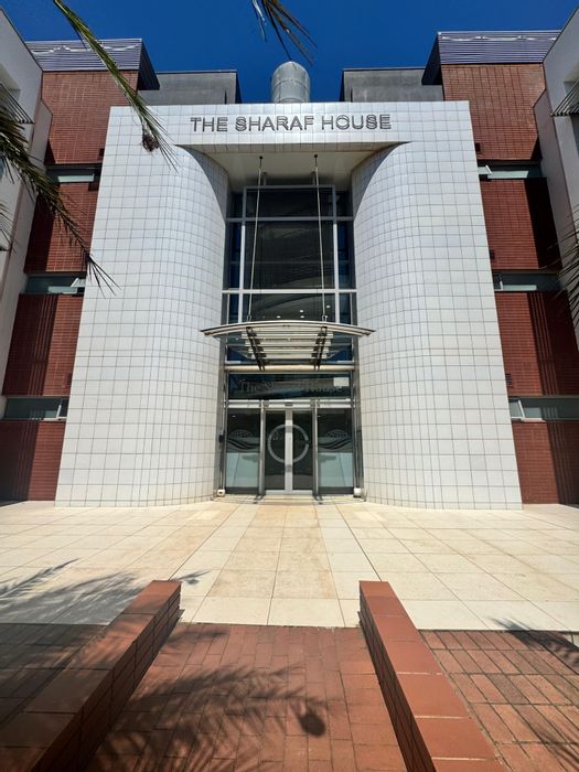 To Rent: Office in La Lucia Ridge with 24/7 security, flexible layouts, and parking.