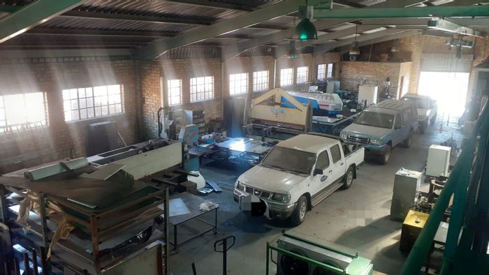Industrial property for sale in Vanderbijlpark CE 6 with machinery and vehicles included.