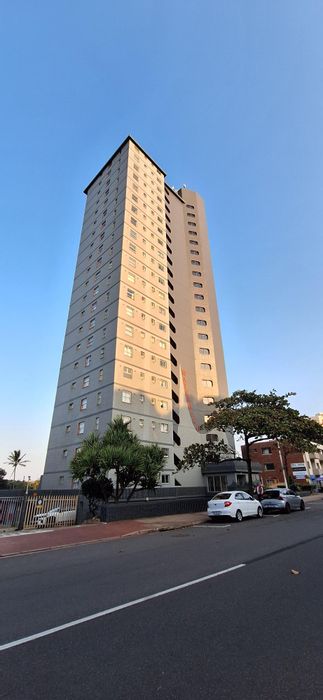 3-Bedroom Apartment To Rent in Amanzimtoti Central, includes pool, parking, and Wi-Fi.